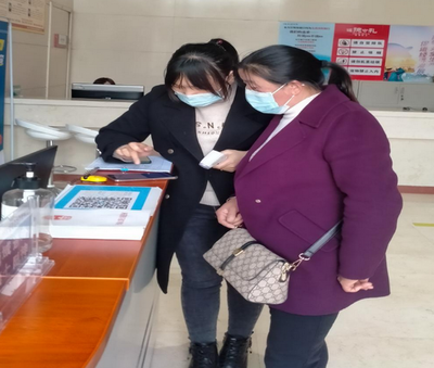 武當山 政務服務幫辦代辦，打通服務群眾“最后一公里”